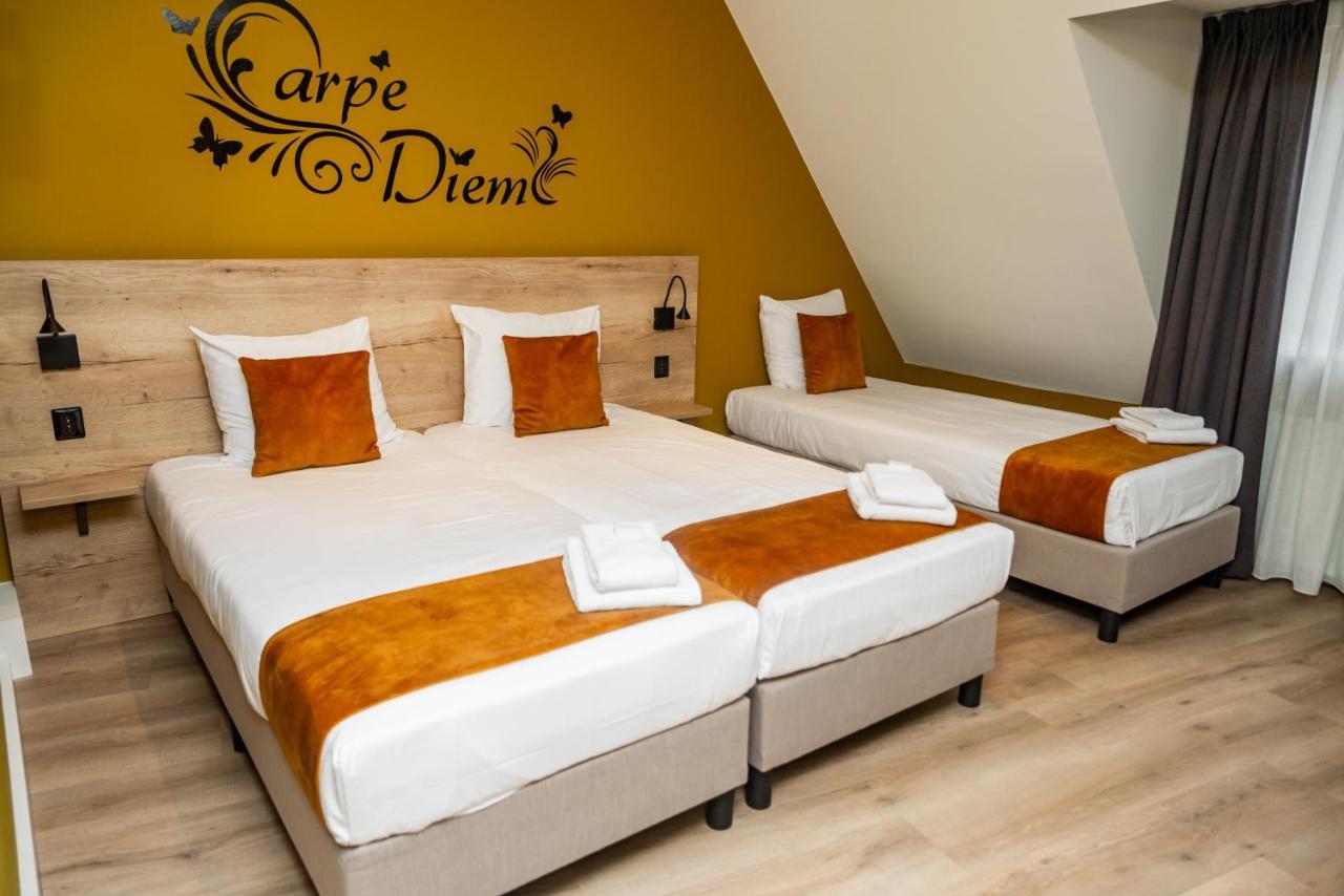 Hotel Onder De Linden Roden Extérieur photo