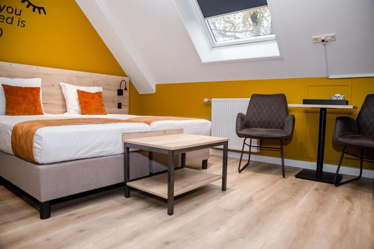 Hotel Onder De Linden Roden Extérieur photo