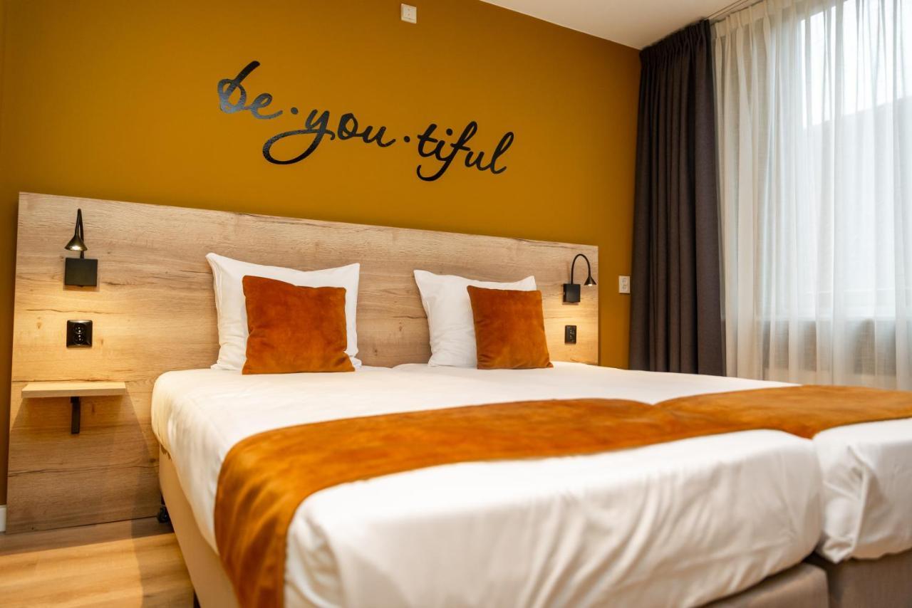 Hotel Onder De Linden Roden Extérieur photo