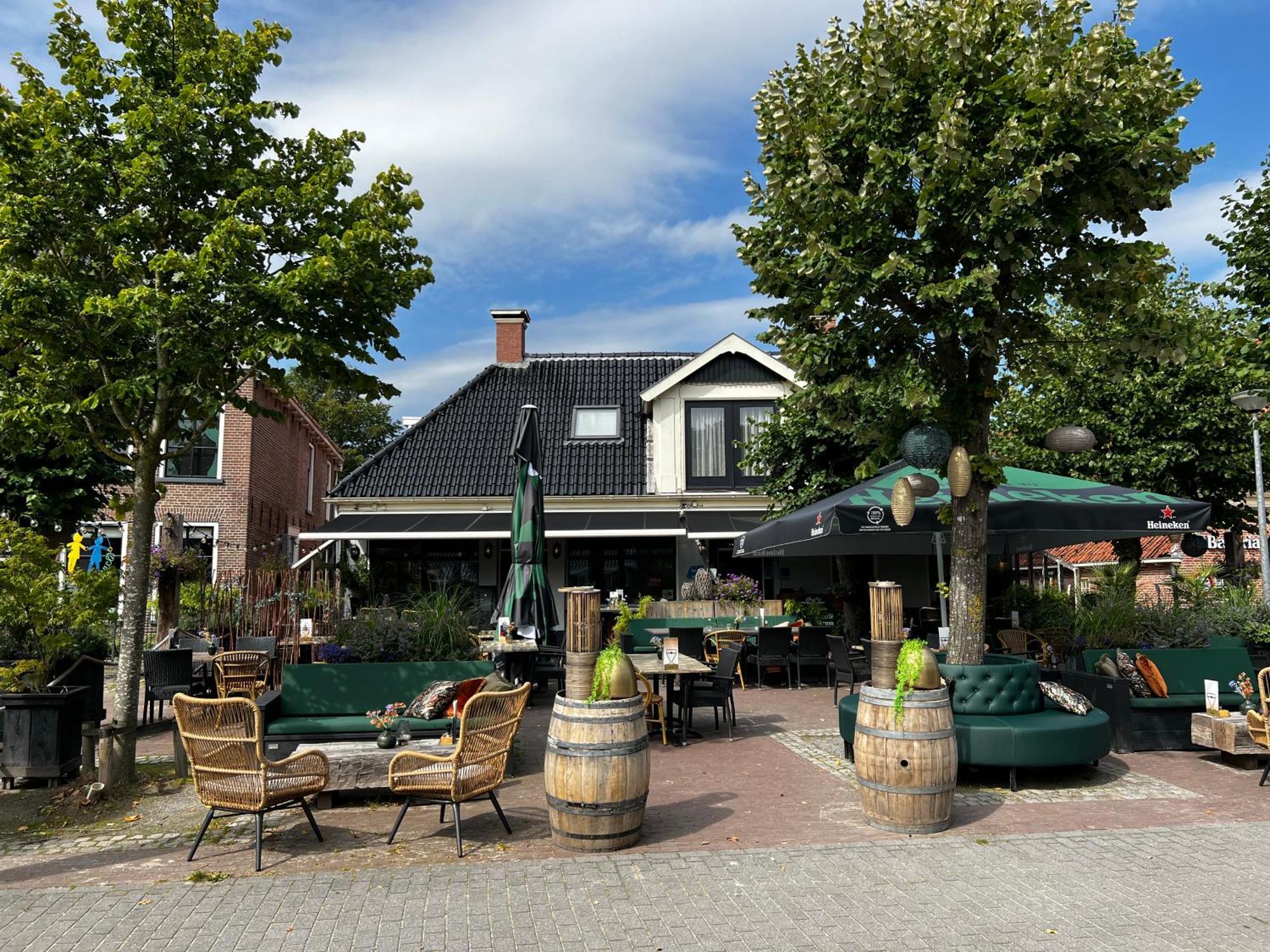 Hotel Onder De Linden Roden Extérieur photo
